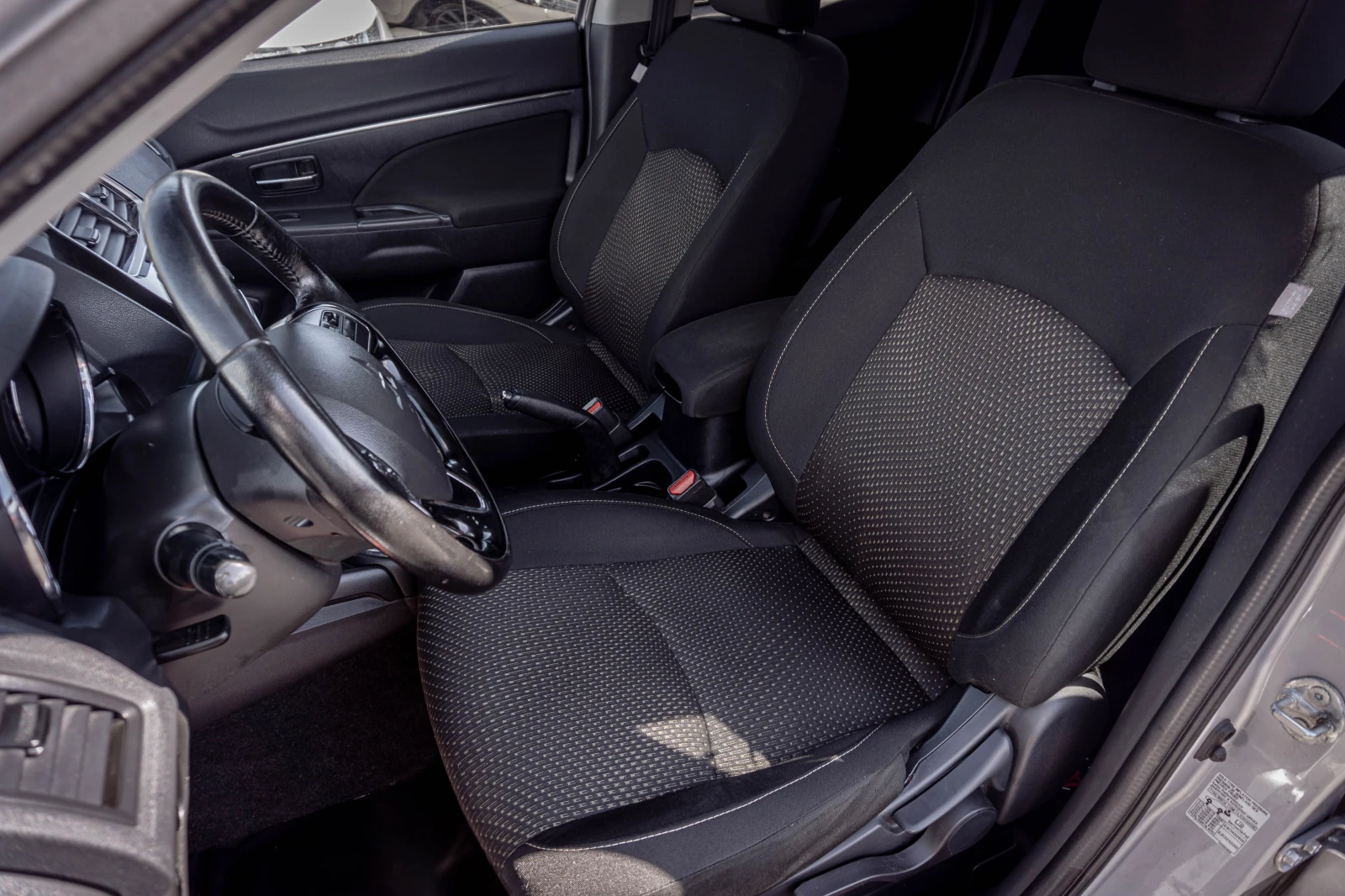 Mitsubishi ASX 1.6 бензин ТОП! С ГАРАНЦИЯ! , снимка 10 - Автомобили и джипове - 55231045