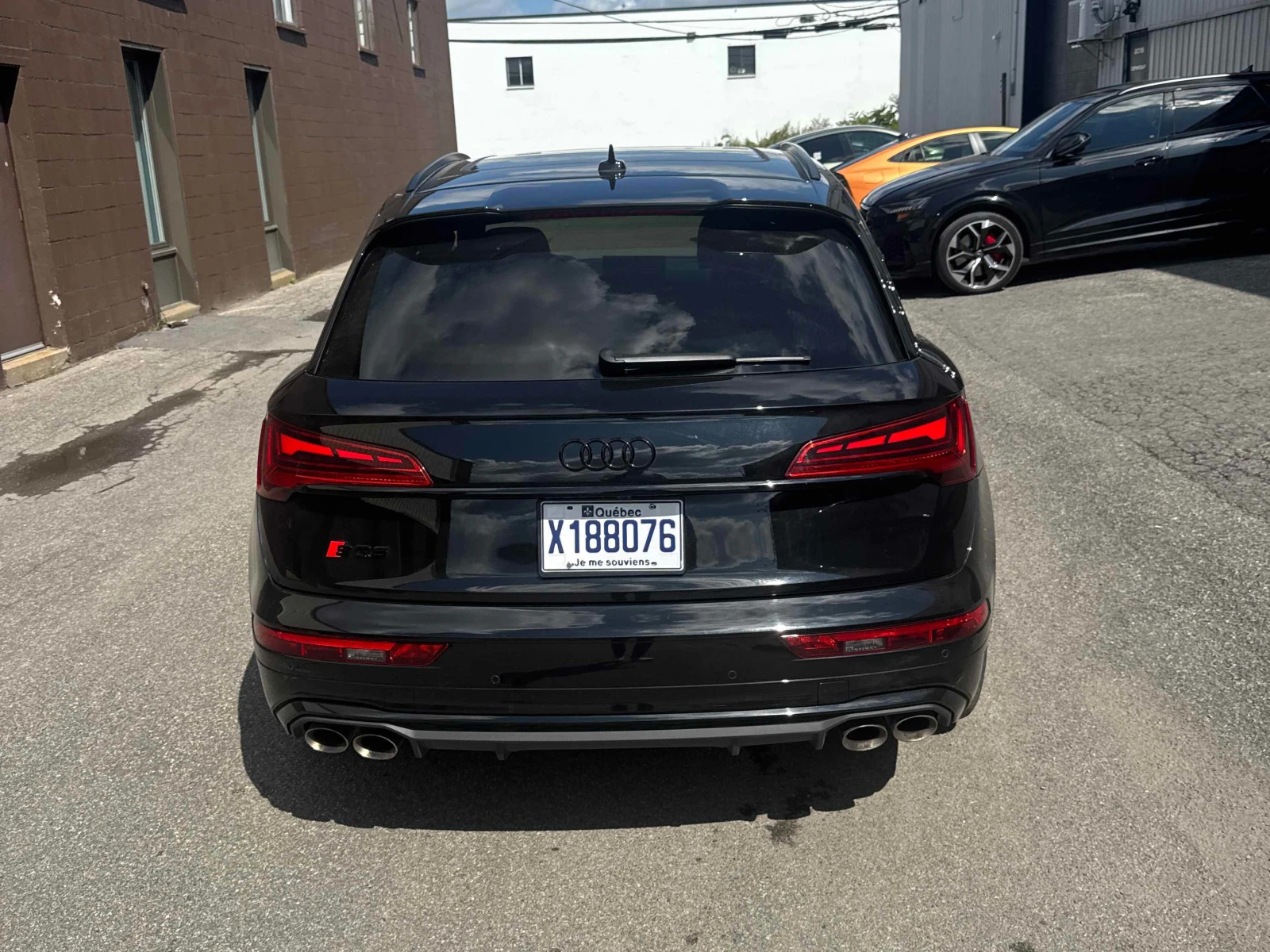 Audi SQ5 * Progressiv * CARFAX * , снимка 4 - Автомобили и джипове - 56020418