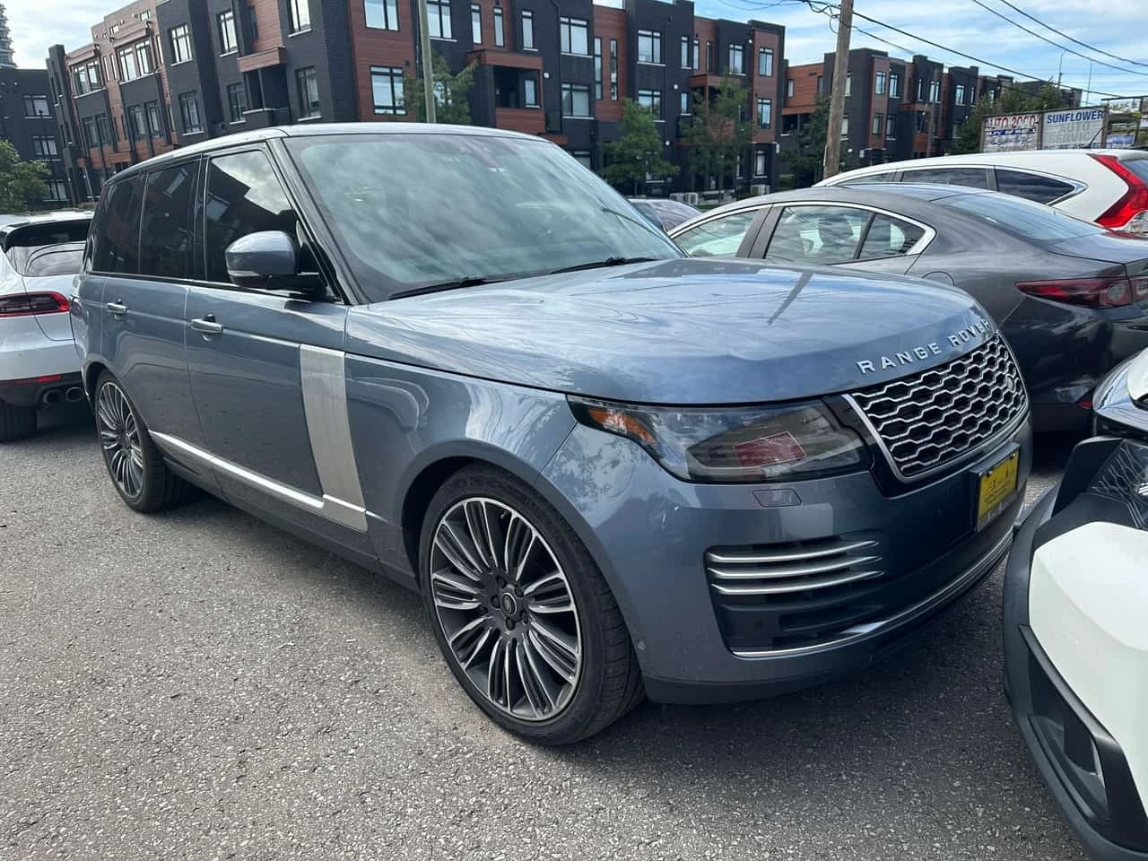 Land Rover Range rover * Autobiography * CARFAX * ОПЦИЯ ЗА ФИНАНСИРАНЕ * , снимка 4 - Автомобили и джипове - 56255091