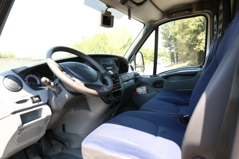 Iveco Daily 35S14, снимка 5 - Бусове и автобуси - 52564114