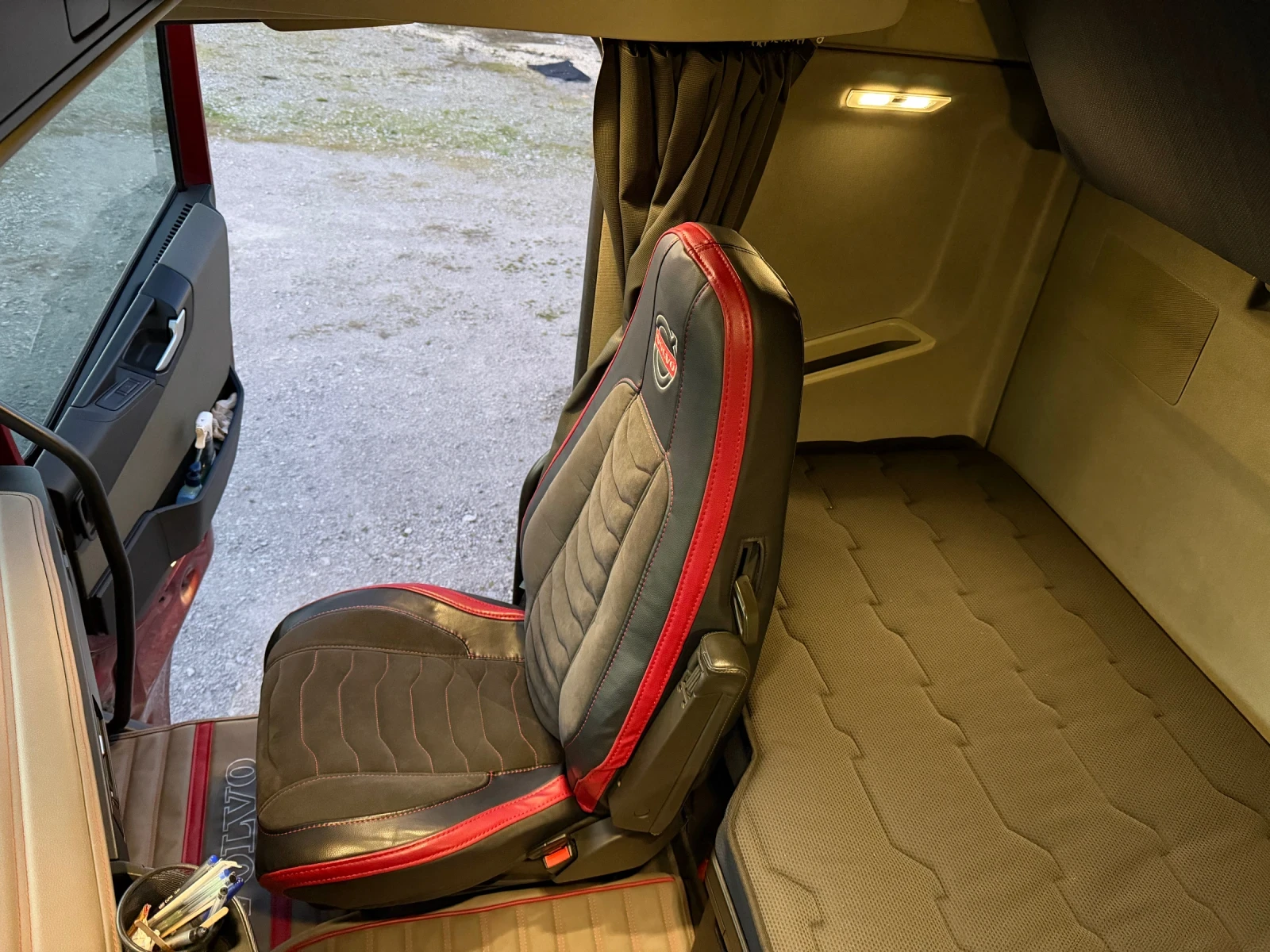 Volvo Fh 500TC/i-Save/Мега/XL-Globetrotter, снимка 11 - Камиони - 53625910