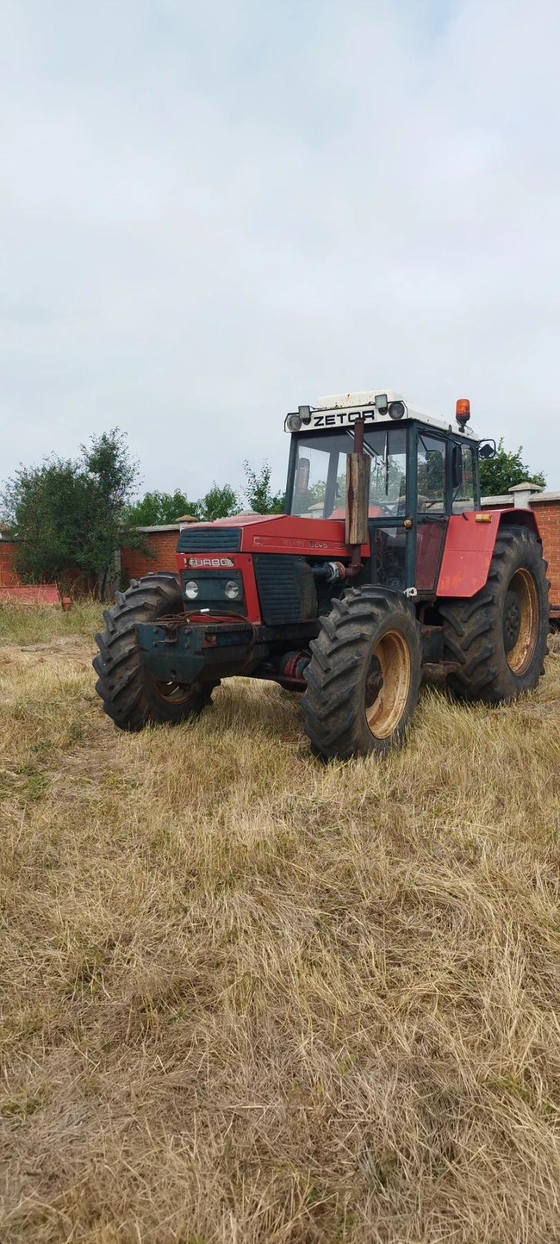 Трактор Zetor 16245