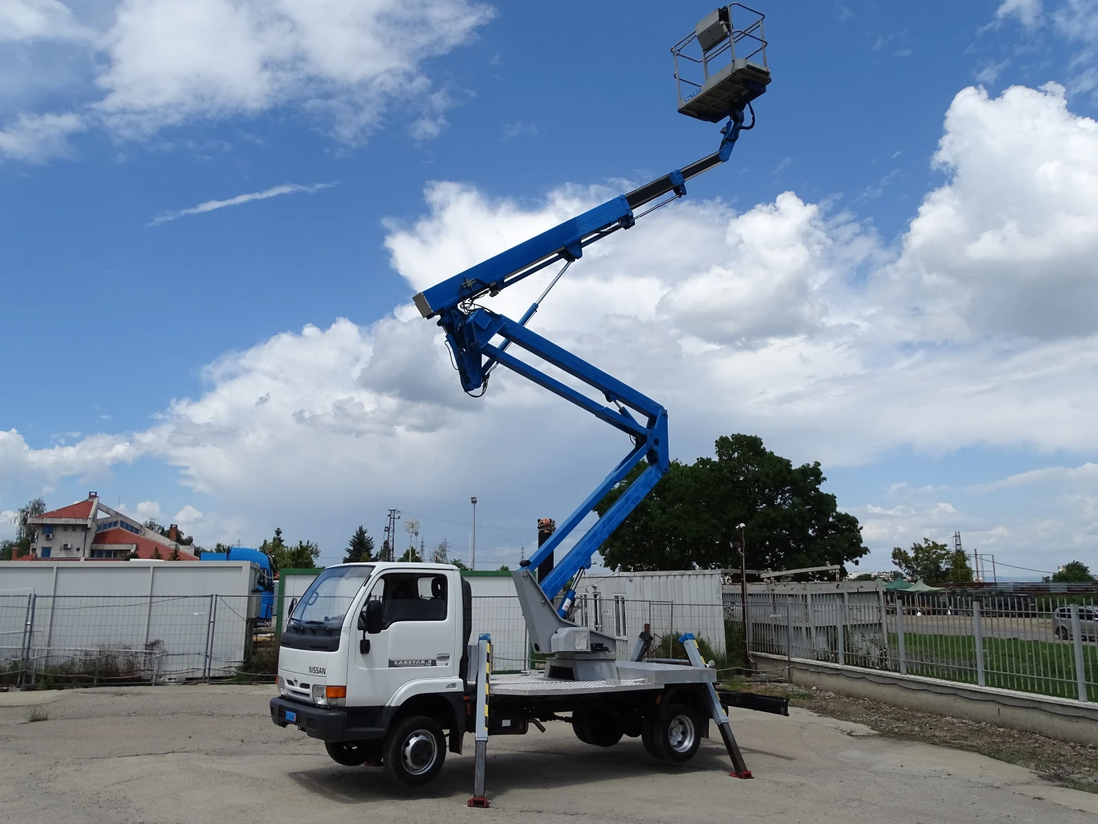 Автовишка Друга марка NISSAN CABSTAR-* PSF 20/2Z* 