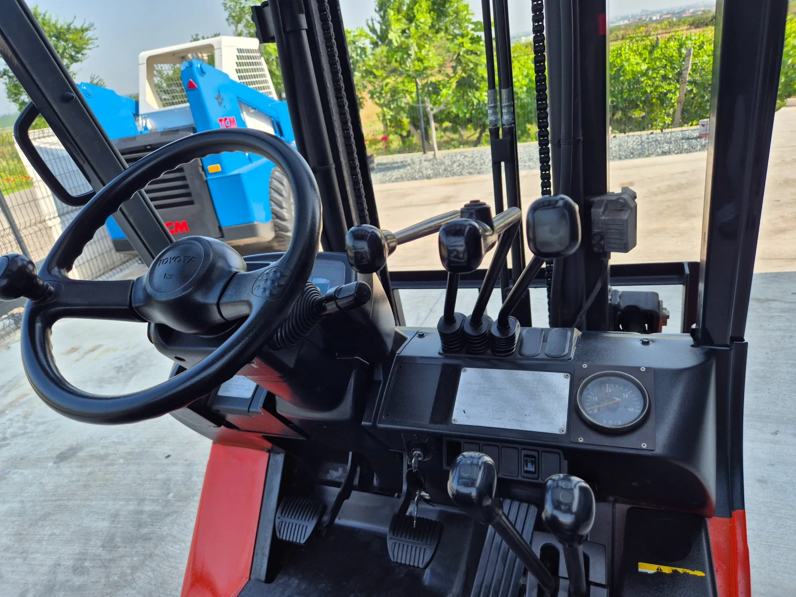  Toyota 1.8  /  /   | Mobile.bg   11