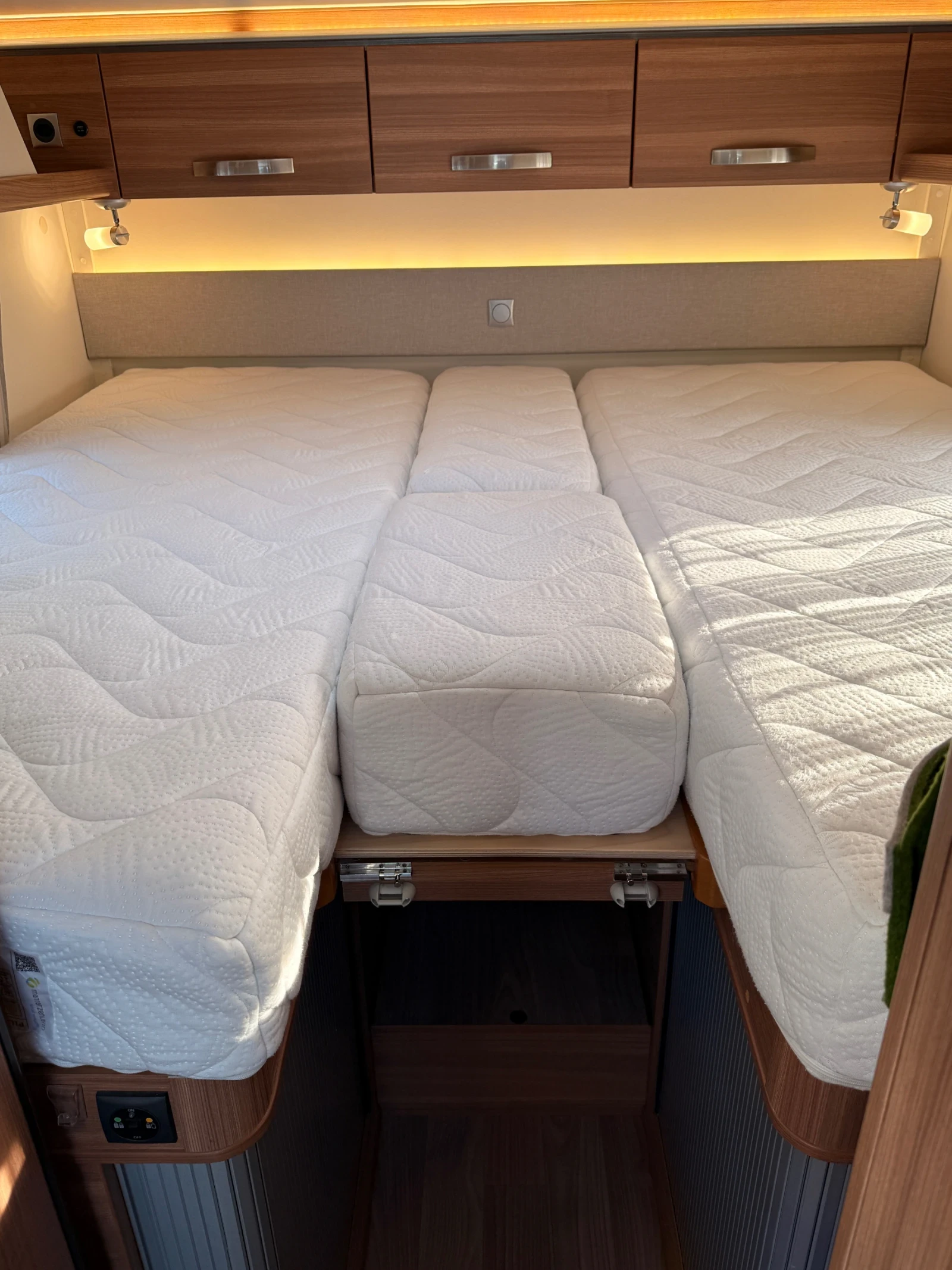 Кемпер Weinsberg Pepper, снимка 14 - Каравани и кемпери - 53867008