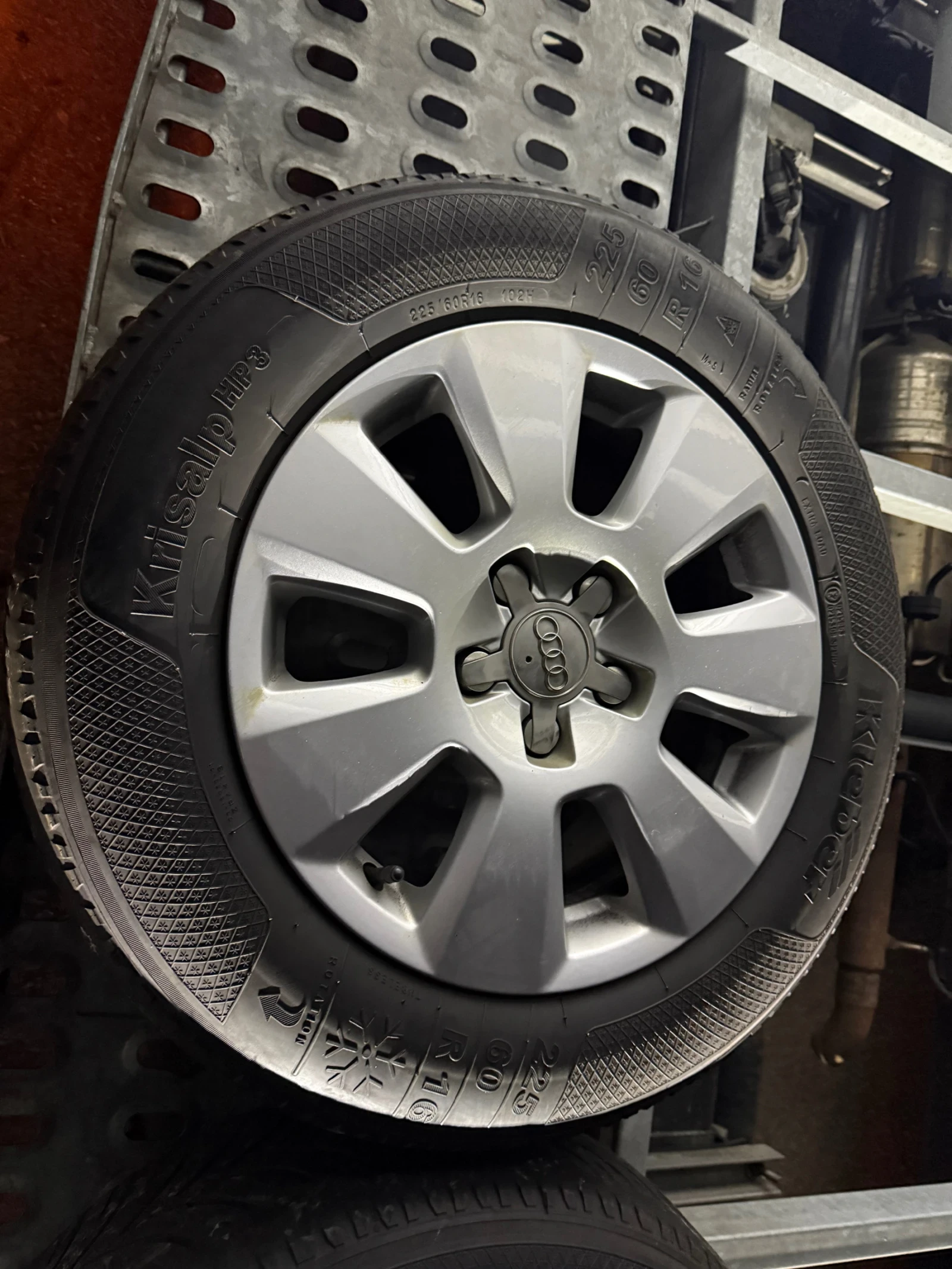 ���� � ������ 225/60R16 �� Audi | Mobile.bg � ����������� 3
