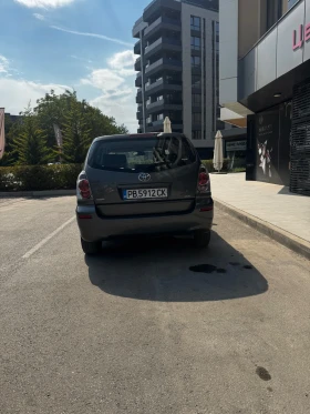 Toyota Corolla verso - 1500 € - 63584921 8