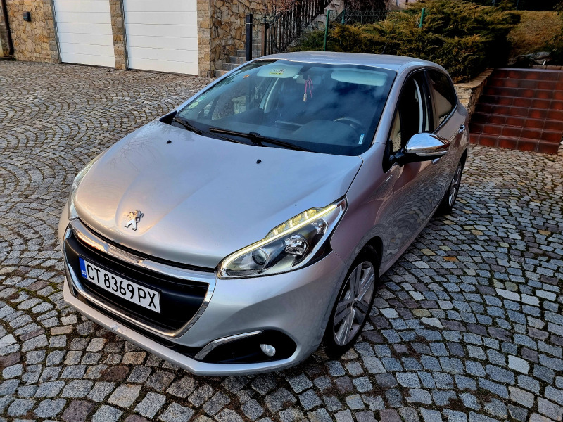 Peugeot 208 1.6 HDI 2017 E6, снимка 3 - Автомобили и джипове - 46078751