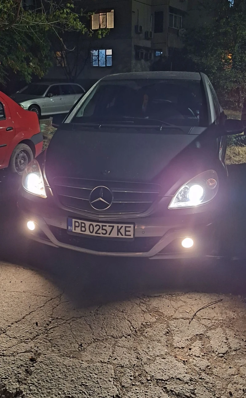 Mercedes-Benz B 180 Full , снимка 7 - Автомобили и джипове - 47169679