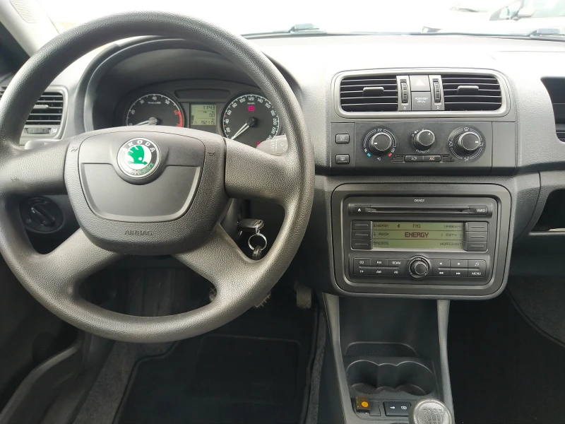 Skoda Fabia 1.4 ГАЗ, снимка 13 - Автомобили и джипове - 47290902