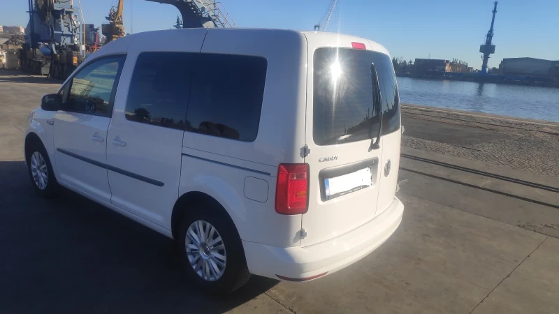 VW Caddy, снимка 5 - Автомобили и джипове - 48437420