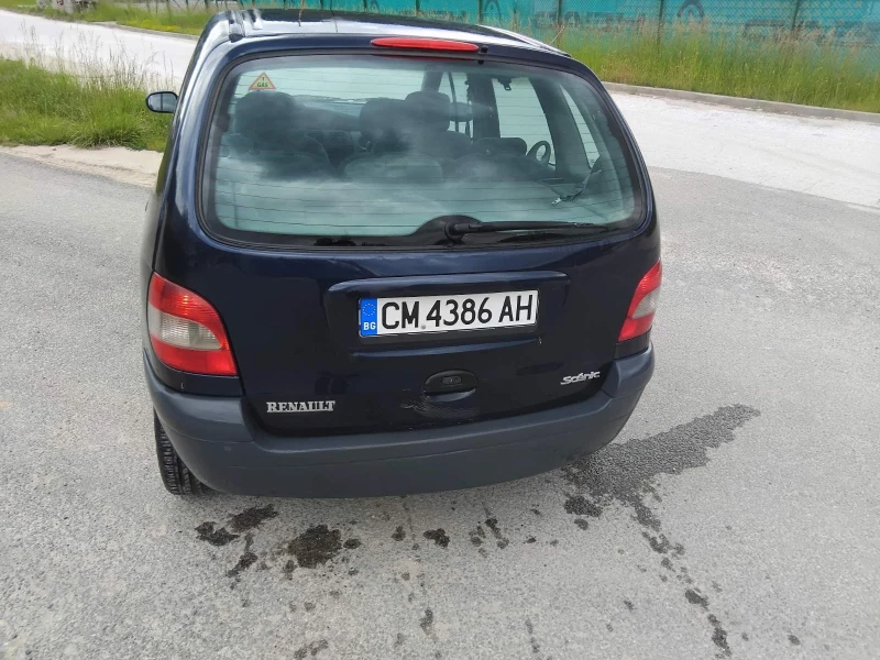 Renault Scenic, снимка 2 - Автомобили и джипове - 53057761
