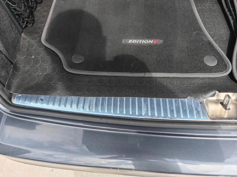 Mercedes-Benz E 200, снимка 12 - Автомобили и джипове - 50507873