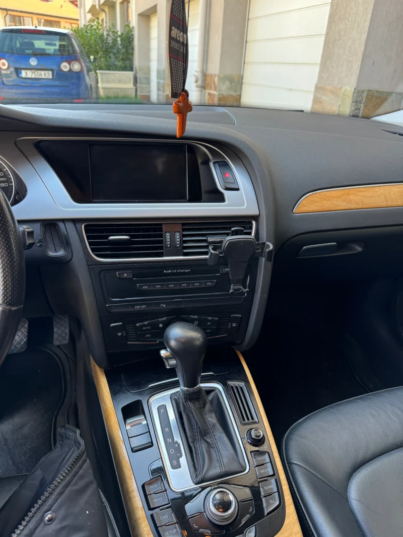 Audi A4 Avant 3.0 , снимка 7 - Автомобили и джипове - 52249650