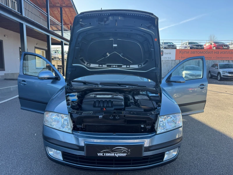 Skoda Octavia 1.6 I НОВ ВНОС, снимка 13 - Автомобили и джипове - 52750098