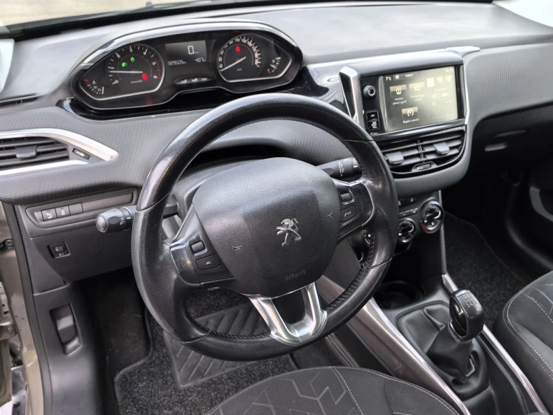 Peugeot 2008 1.6HDI Напълно обслужен, снимка 12 - Автомобили и джипове - 53123685