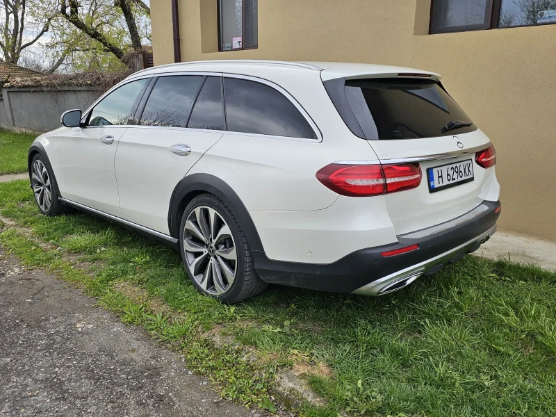 Mercedes-Benz E 220 All-terrain , снимка 5 - Автомобили и джипове - 53374458