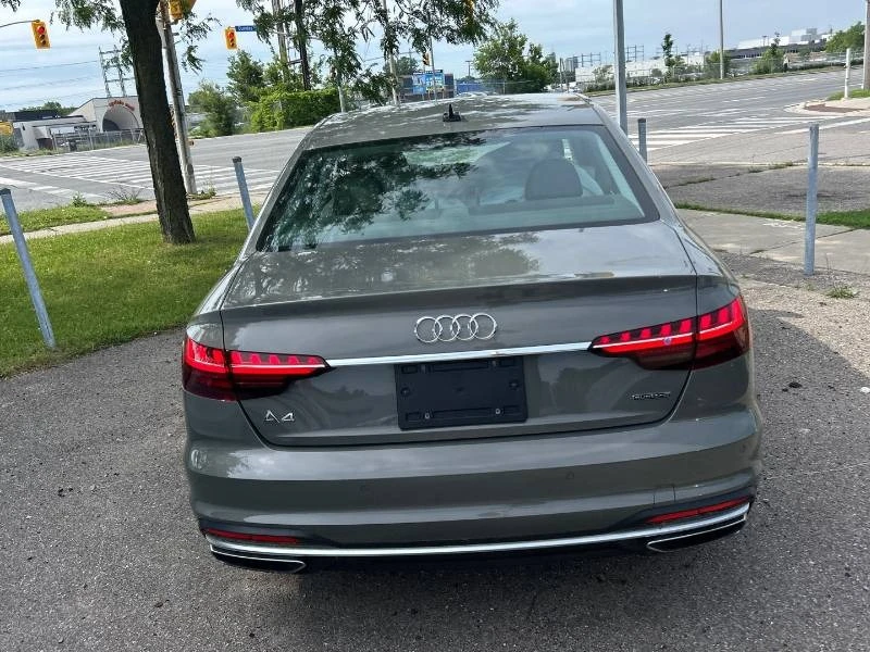 Audi A4 * Progressiv * Комплект гуми * CARFAX , снимка 8 - Автомобили и джипове - 55268163