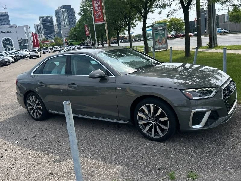 Audi A4 * Progressiv * Комплект гуми * CARFAX , снимка 5 - Автомобили и джипове - 55268163