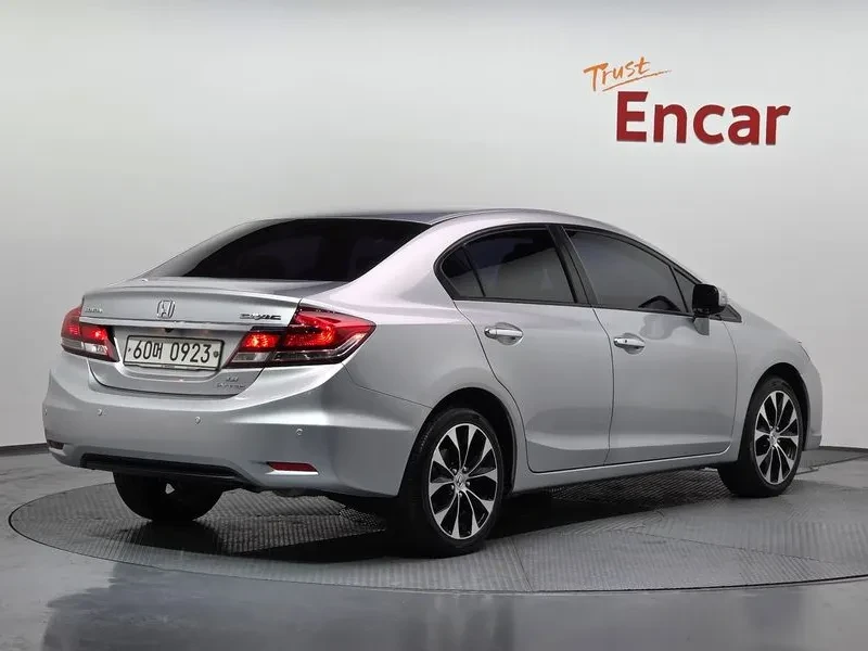 Honda Civic 1.8 Ex, снимка 2 - Автомобили и джипове - 55842866