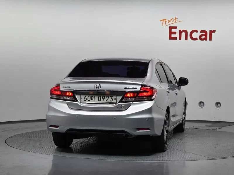 Honda Civic 1.8 Ex, снимка 4 - Автомобили и джипове - 55842866