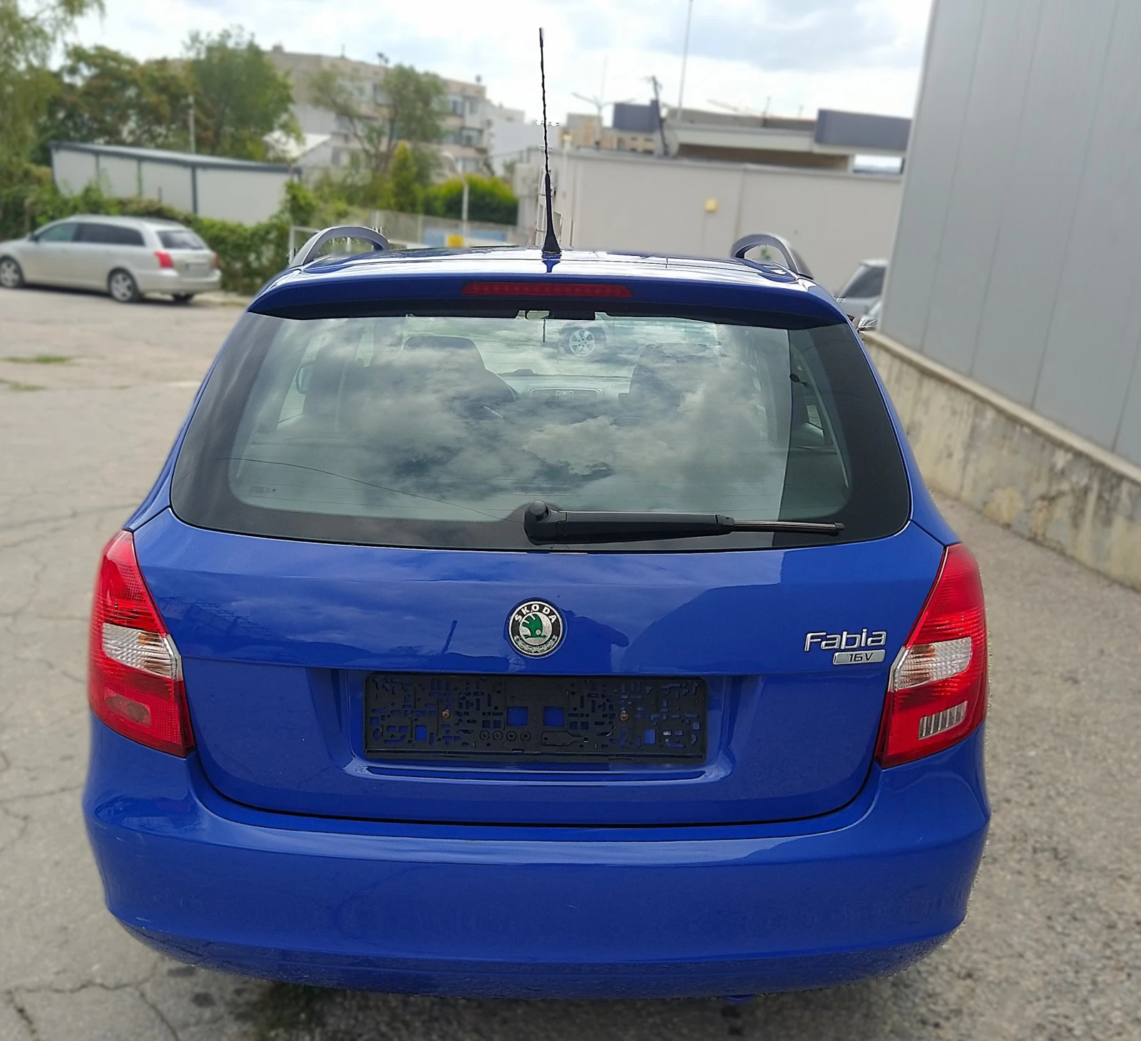 Skoda Fabia 1.4 ГАЗ - изображение 5