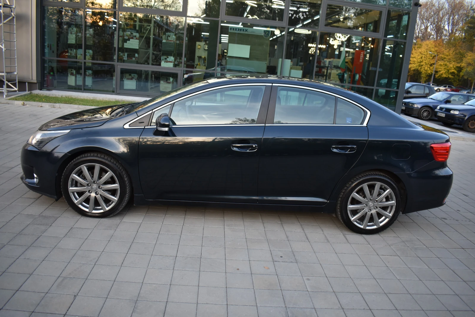 Toyota Avensis 2.2D4D= AUTOMAT= FACELIFT= EXECUTIVE= TOП!! - изображение 3