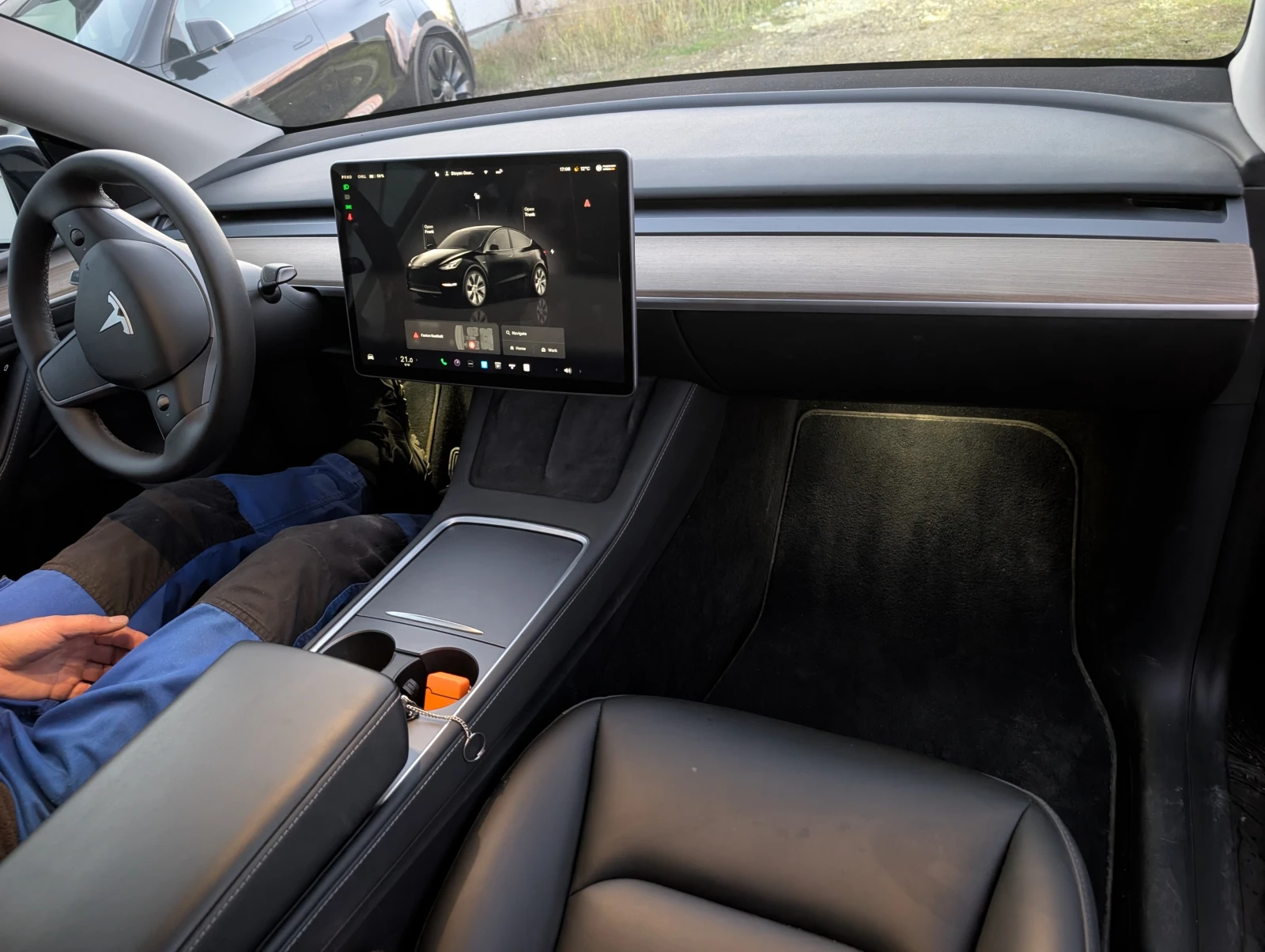Tesla Model Y SR+  | Mobile.bg — изображение 11