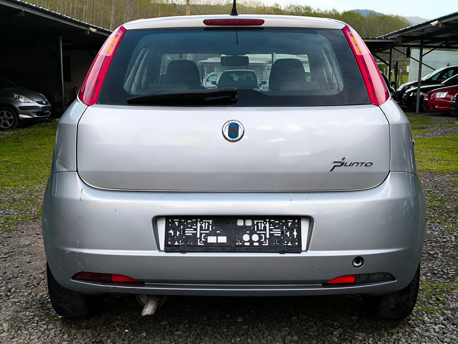 Fiat Punto -1.4i-78кс-КЛИМАТИК- - изображение 4