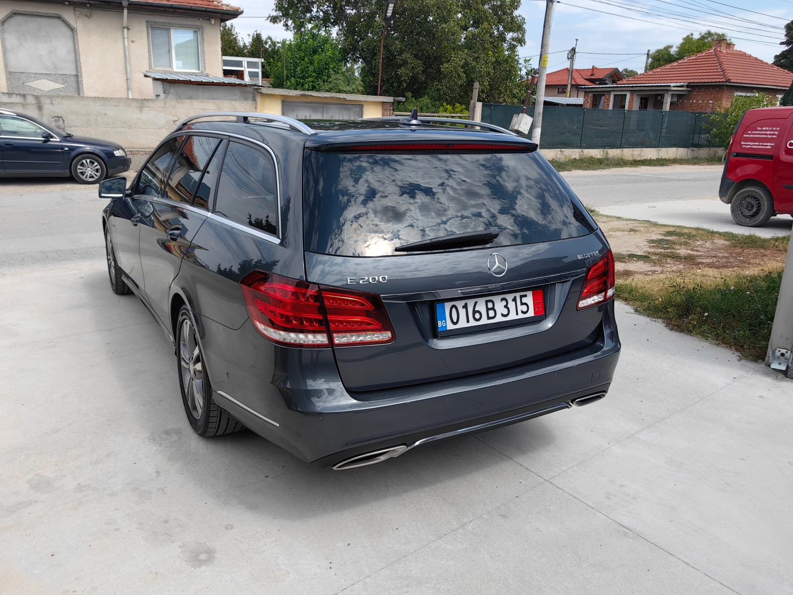 Mercedes-Benz E 200  - изображение 4