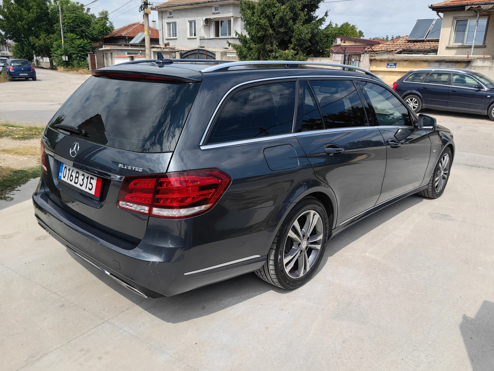 Mercedes-Benz E 200  - изображение 6