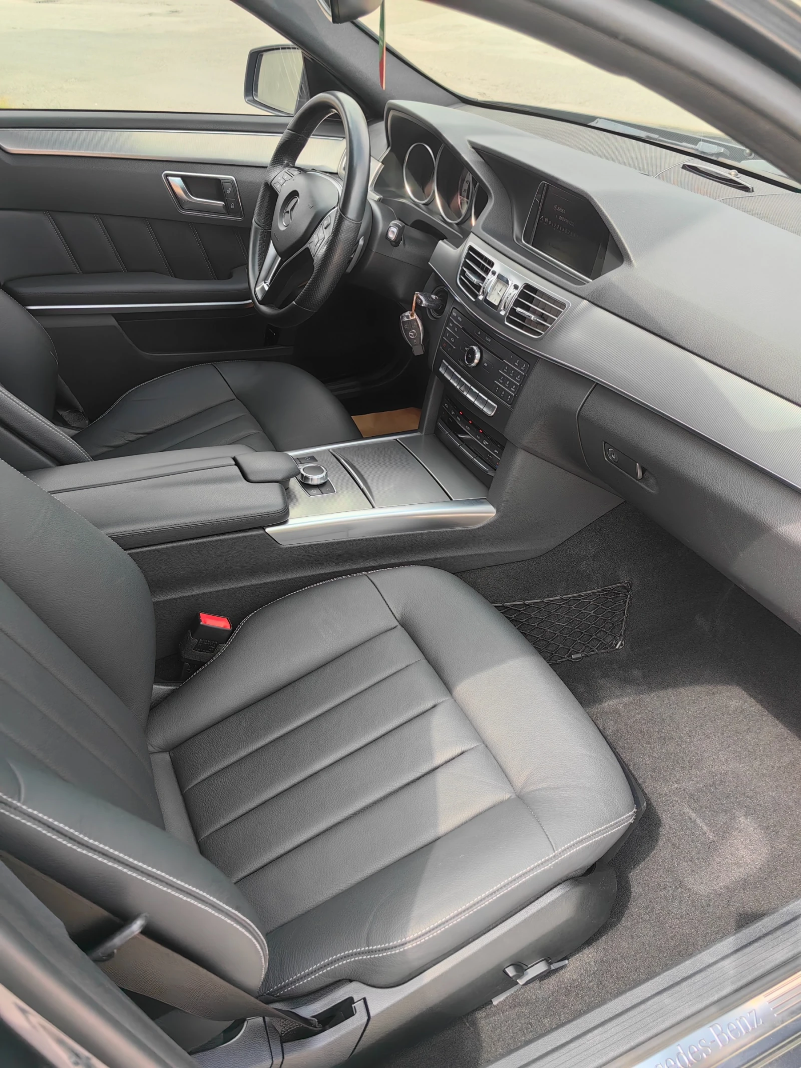 Mercedes-Benz E 200  - изображение 8