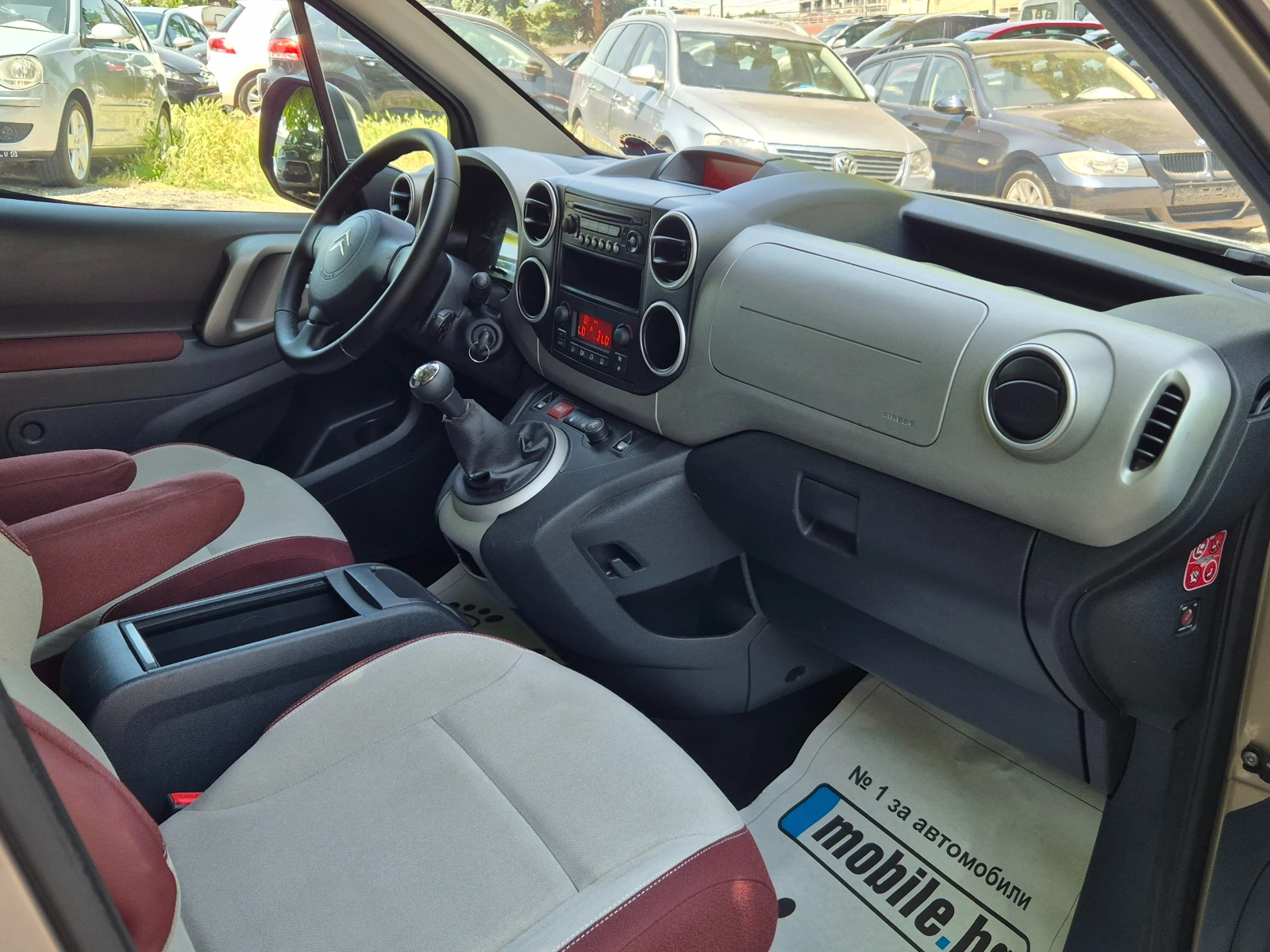 Citroen Berlingo MULTISPACE ПЪТНИЧЕСКО 1.6i ГАЗ-БЕНЗИН  - изображение 9