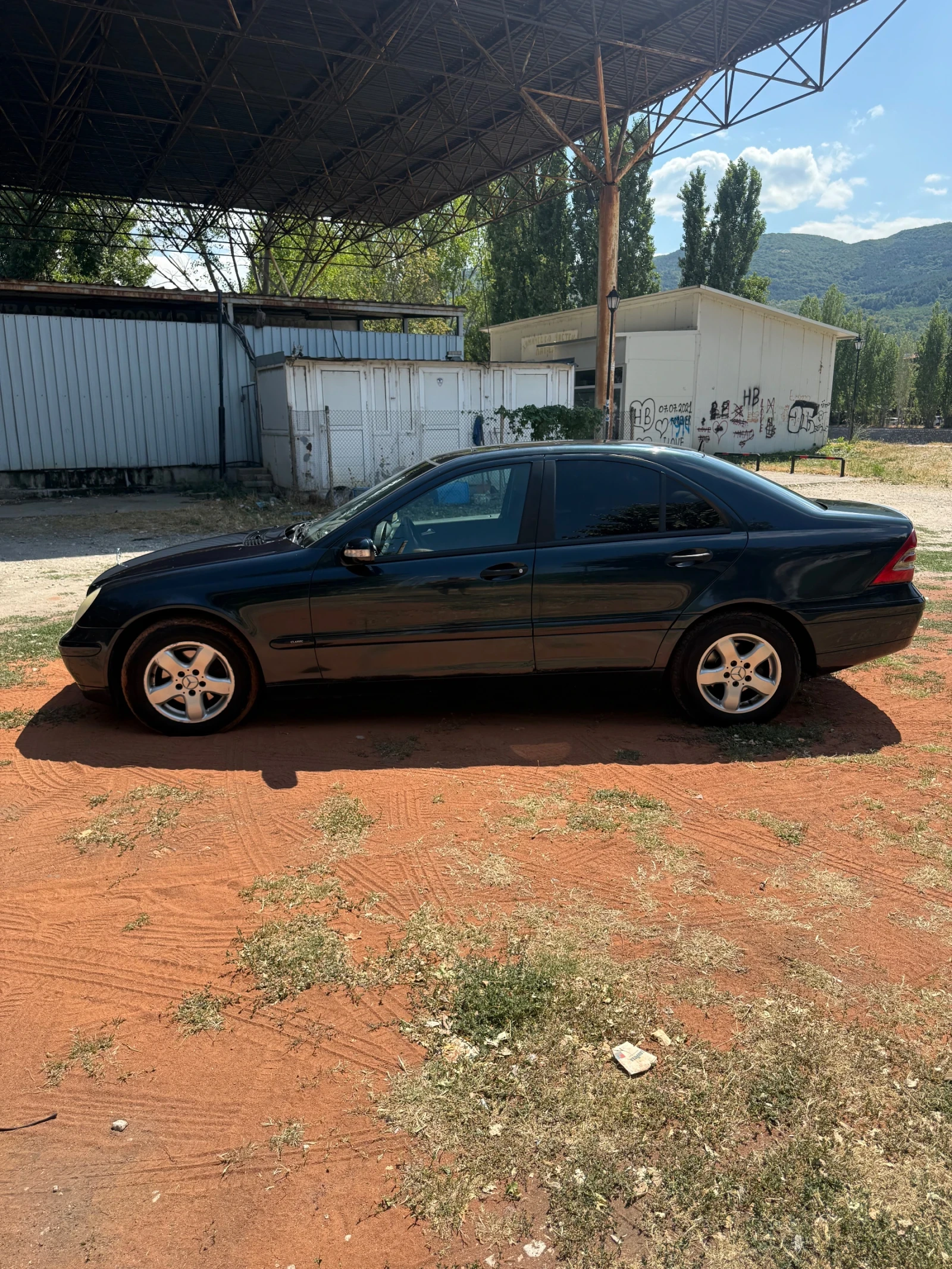 Mercedes-Benz C 200  - изображение 4