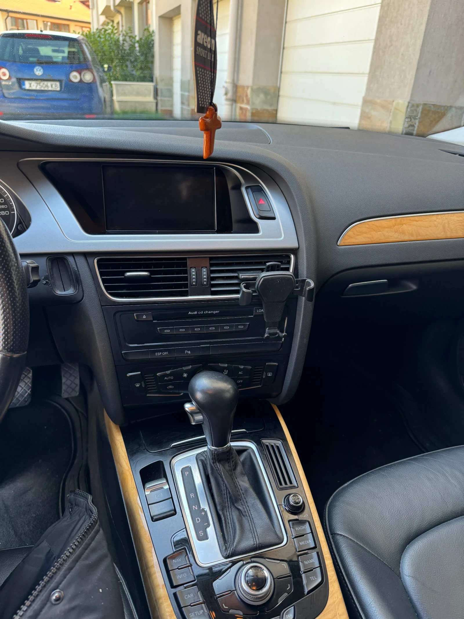 Audi A4 Avant 3.0  - изображение 7