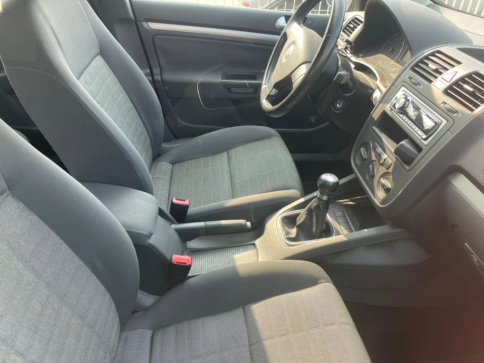 VW Golf 1.6.i - изображение 5