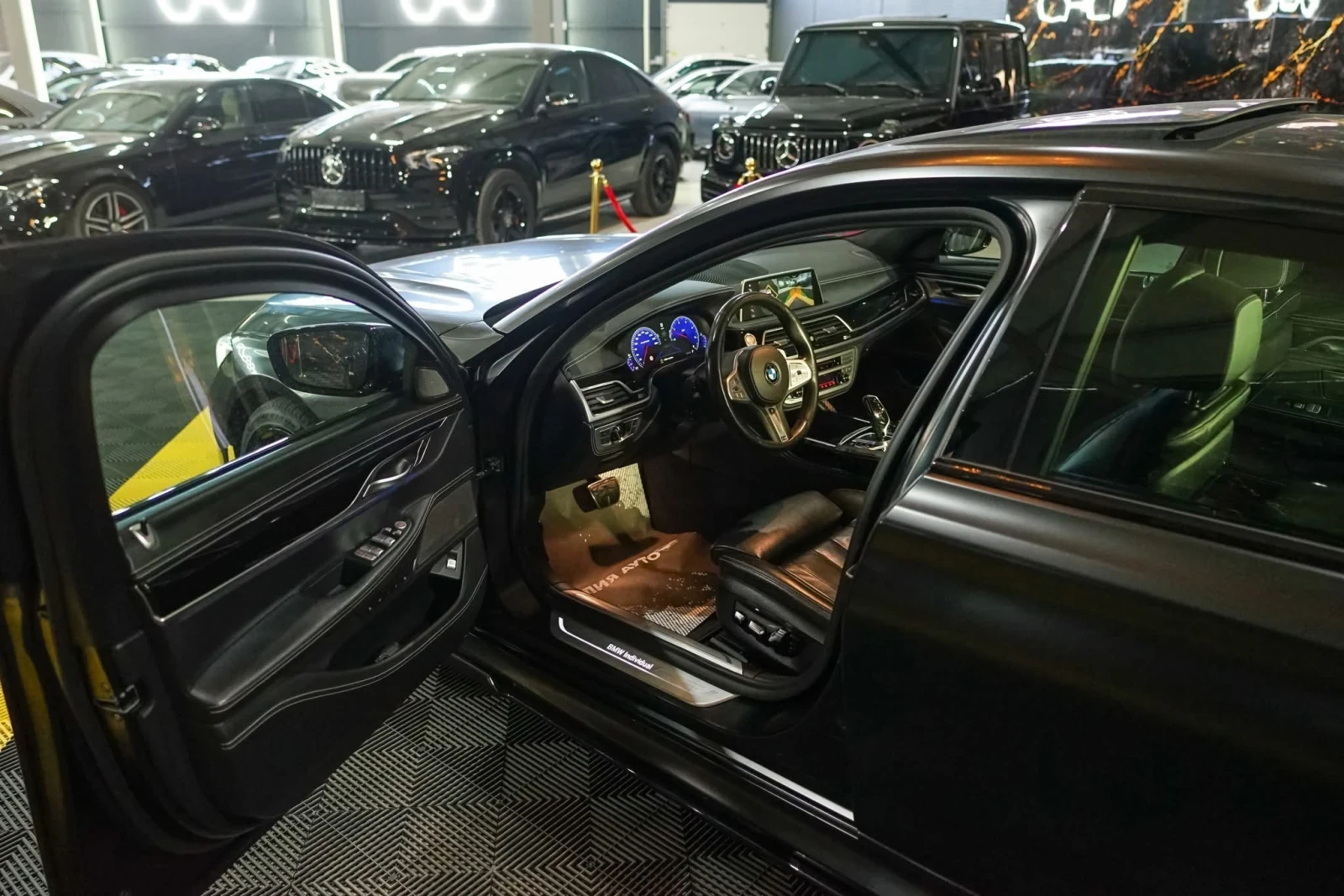 BMW 750 D XDRIVE BLACK FIRE EDITION 1OF150 ������ 100% | Mobile.bg � ����������� 11