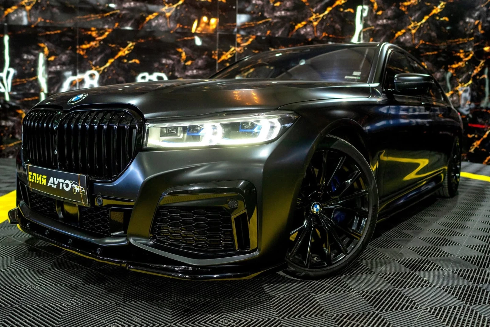 BMW 750 D XDRIVE BLACK FIRE EDITION 1OF150 ЛИЗИНГ 100% - изображение 2