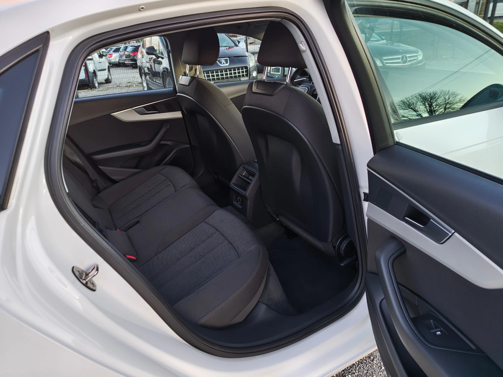 Audi A4 2.0 TDI - изображение 10