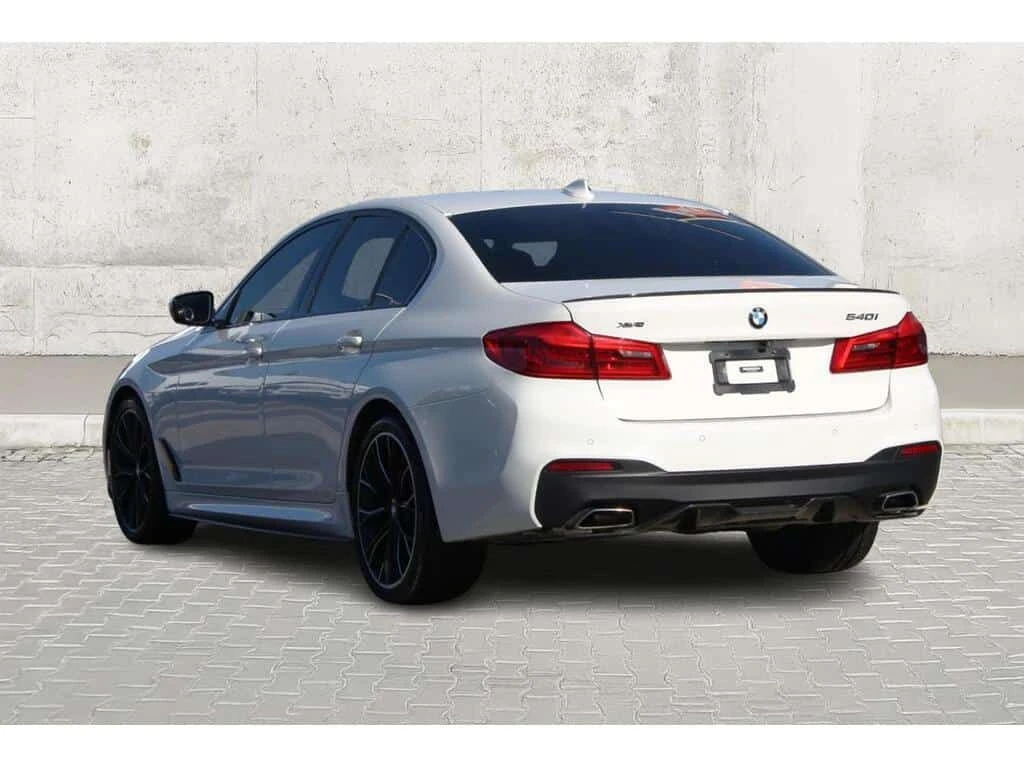 BMW 540 * xDrive * CARFAX * ЦЕНА ДО БГ, снимка 6 - Автомобили и джипове - 53760351