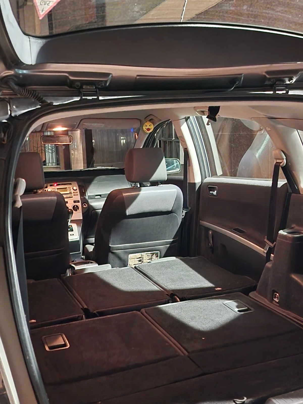 Toyota Corolla verso 1.8 VVT-i , снимка 14 - Автомобили и джипове - 53851212