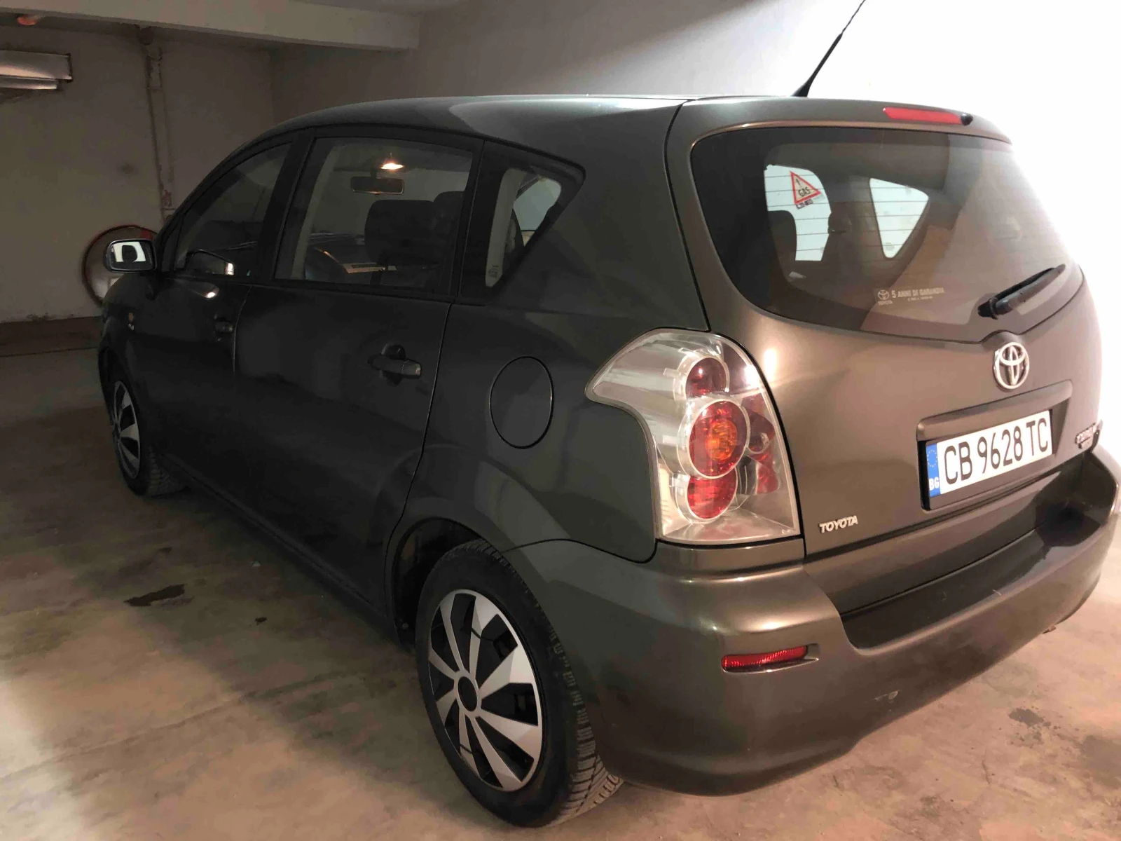 Toyota Corolla verso 1.8 VVT-i , снимка 2 - Автомобили и джипове - 53851212