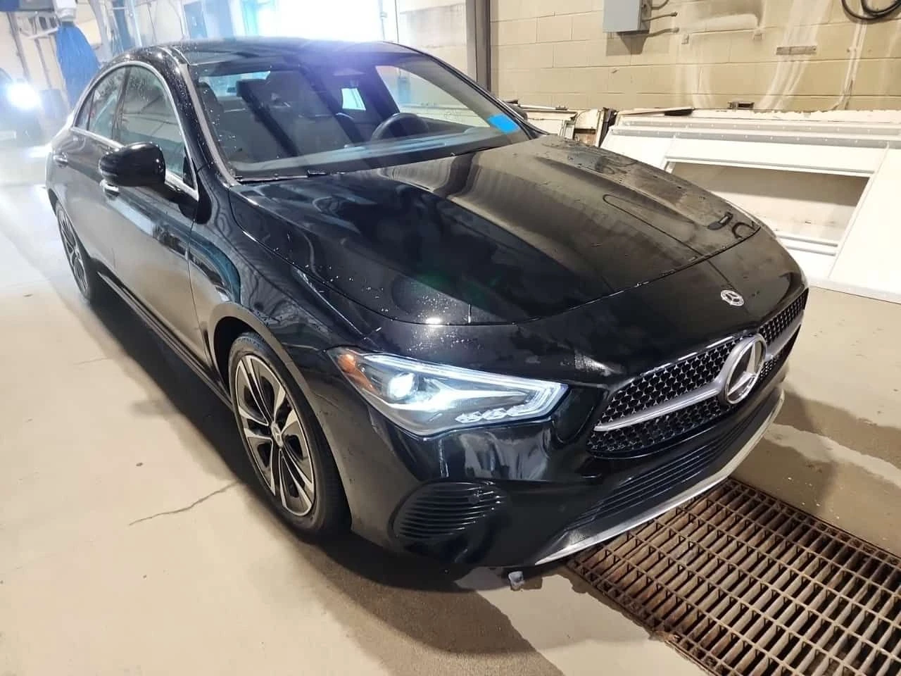 Mercedes-Benz CLA 250 4MATIC * AMG PACK* ПОДГРЕВИ* ПАНОРАМА* , снимка 2 - Автомобили и джипове - 54133700