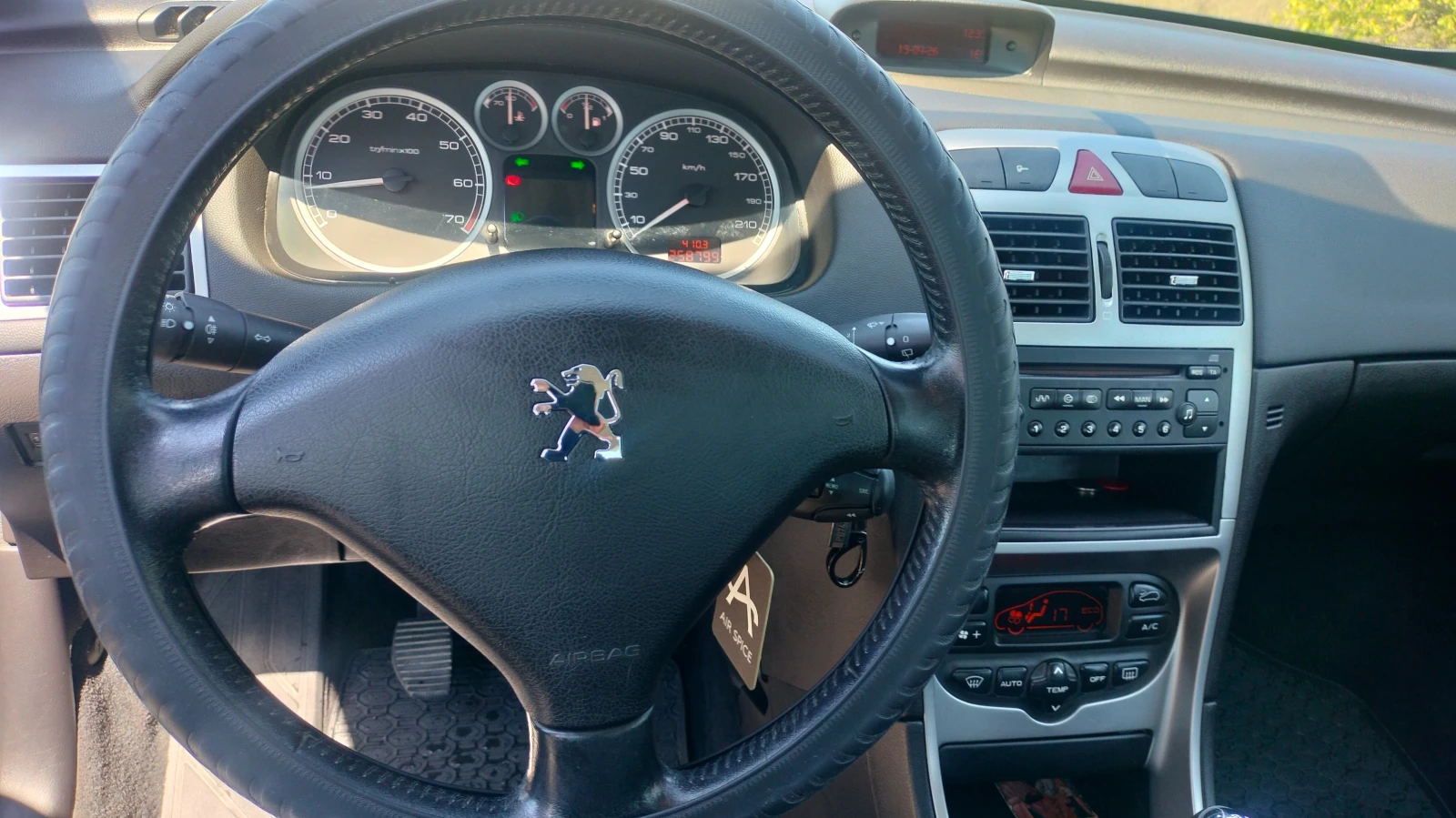 Peugeot 307 1, 6i, снимка 6 - Автомобили и джипове - 54245014