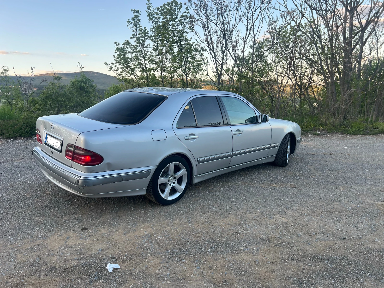 Mercedes-Benz E 270 2.7 CDI facelift, снимка 5 - Автомобили и джипове - 54304236