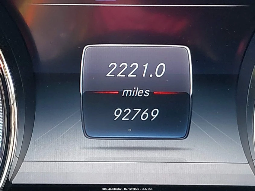 Mercedes-Benz E 300 2.0L I-4 DI, DOHC, VVT, TURBO, 241HP Rear Wheel | Mobile.bg � ����������� 15