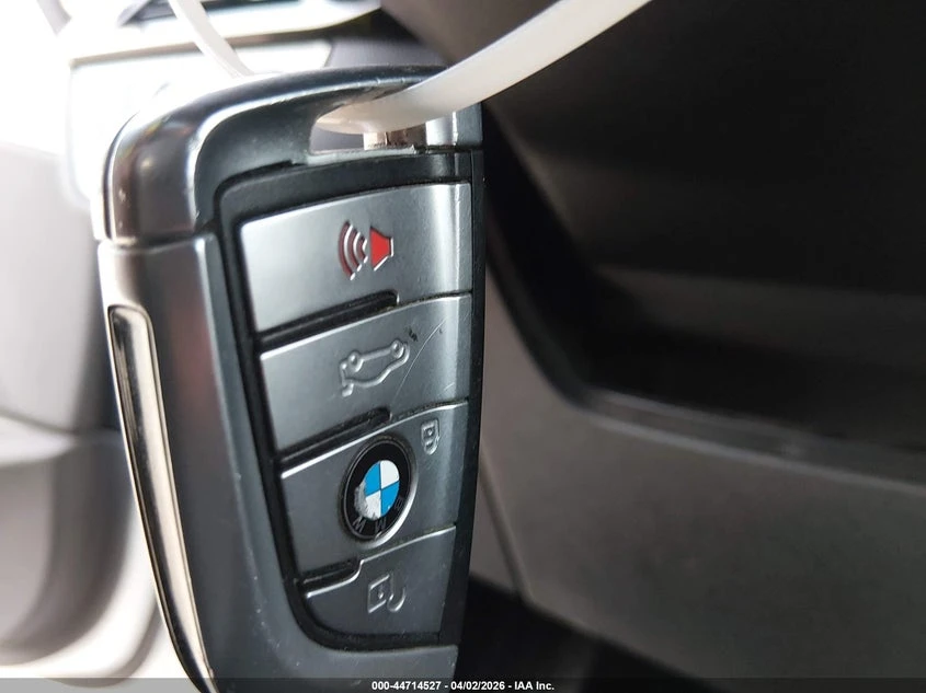 BMW 530 2.0l I, снимка 11 - Автомобили и джипове - 54389601