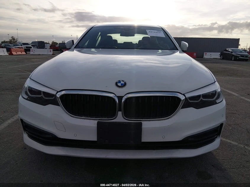 BMW 530 2.0l I, снимка 13 - Автомобили и джипове - 54389601