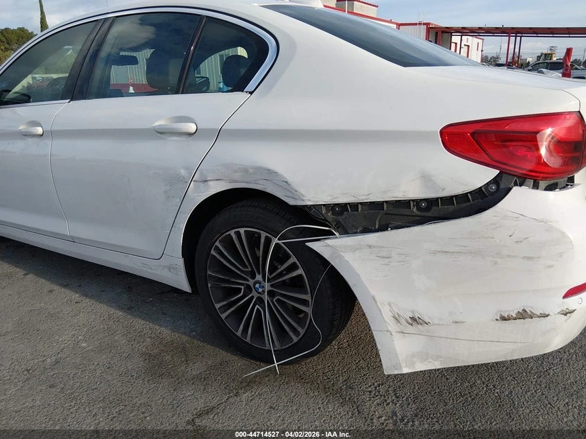 BMW 530 2.0l I, снимка 6 - Автомобили и джипове - 54389601
