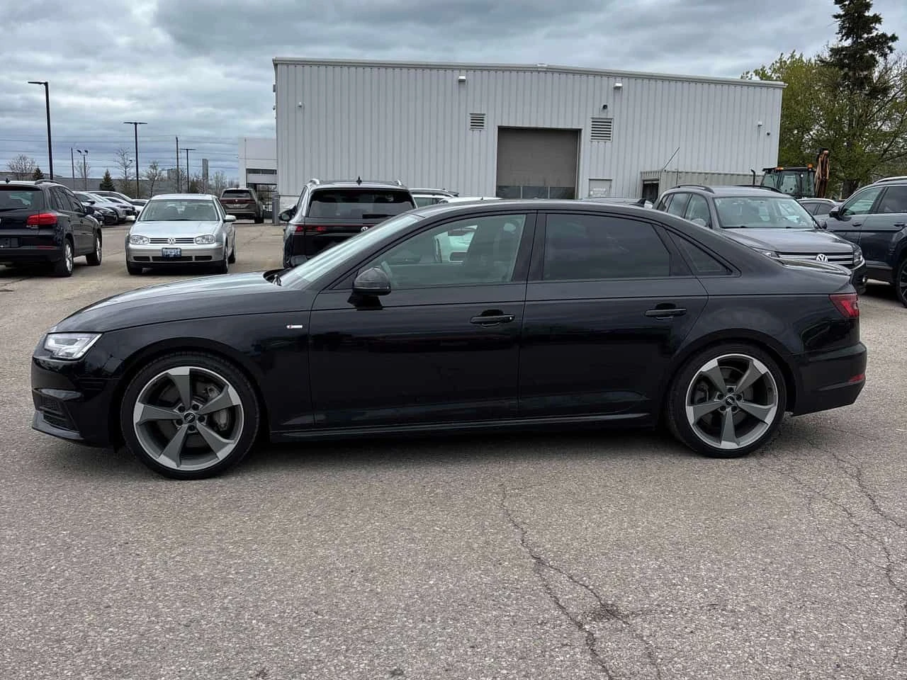 Audi A4 | Technik | 360 | ПОДГРЕВ | CARFAX | , снимка 2 - Автомобили и джипове - 54561639